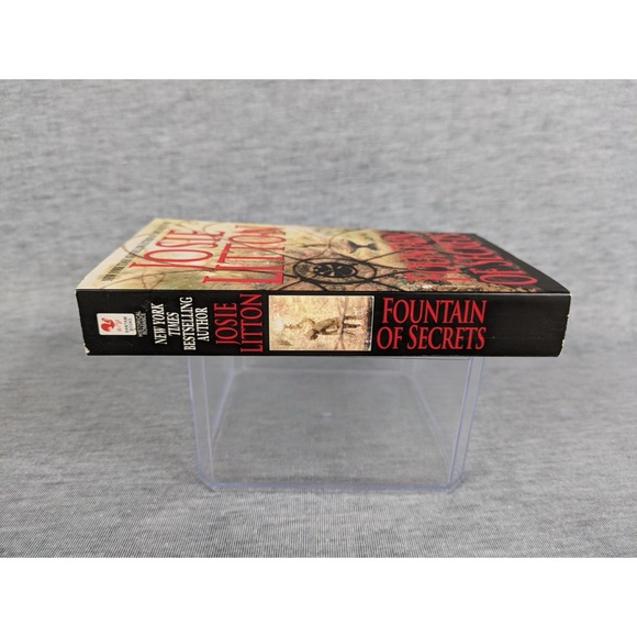 🍭 3/$10 Josie Litton: Fountain of Secrets- Akora Book #5 (Paperback) - Picture 2 of 4